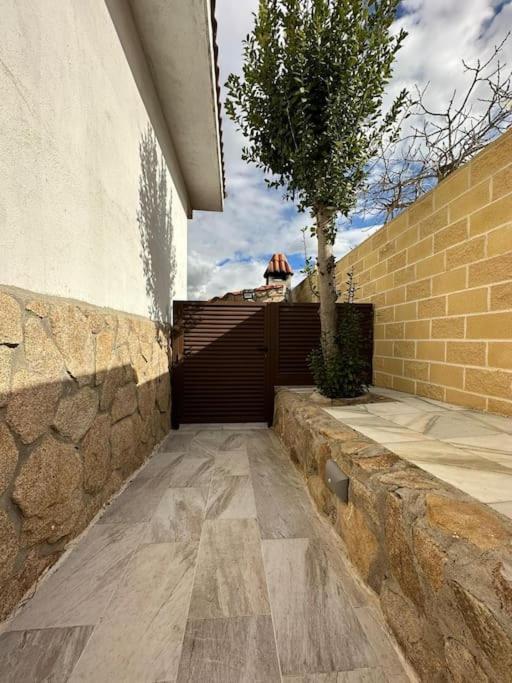 Villa Los Cantos Toledo Exterior photo