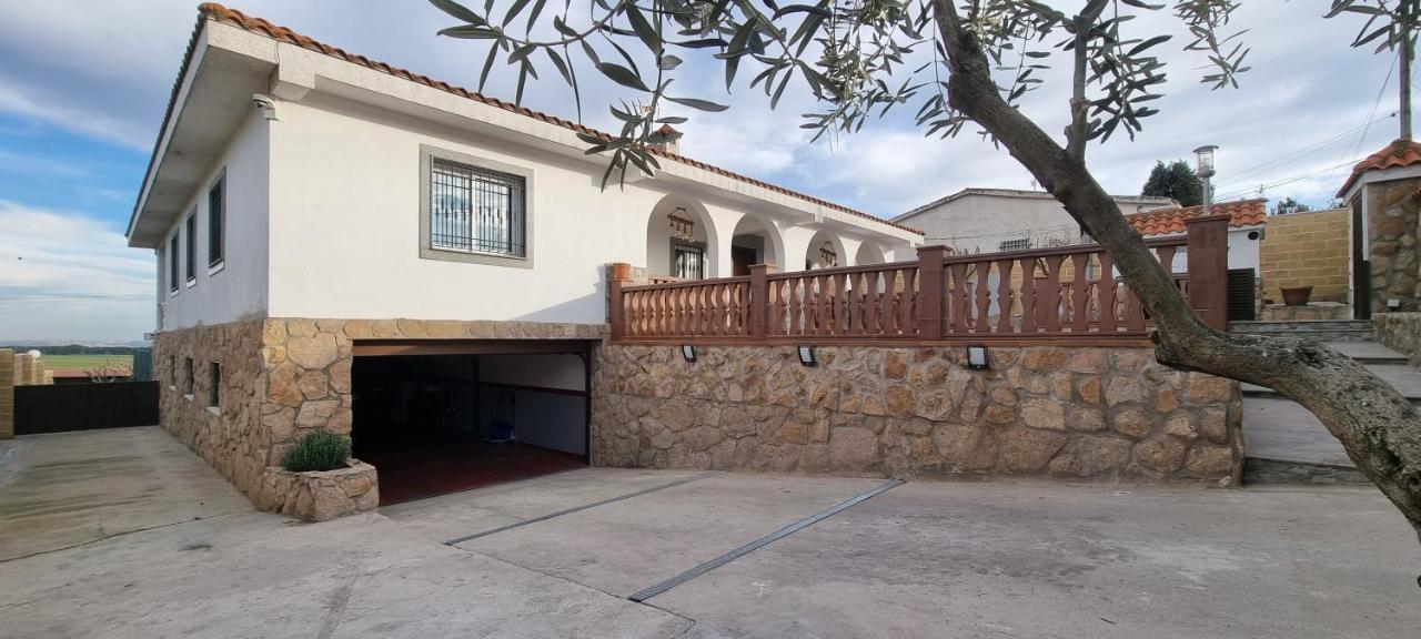 Villa Los Cantos Toledo Exterior photo
