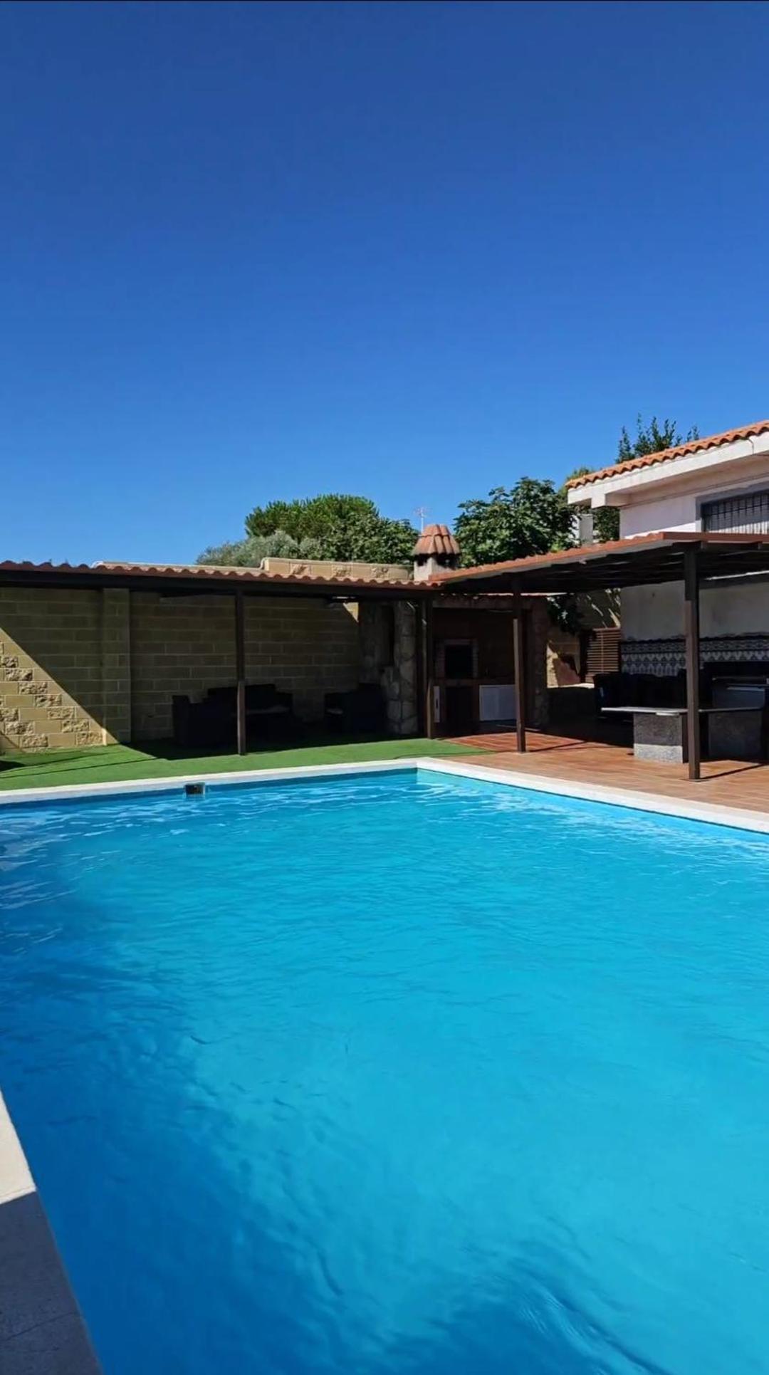 Villa Los Cantos Toledo Exterior photo